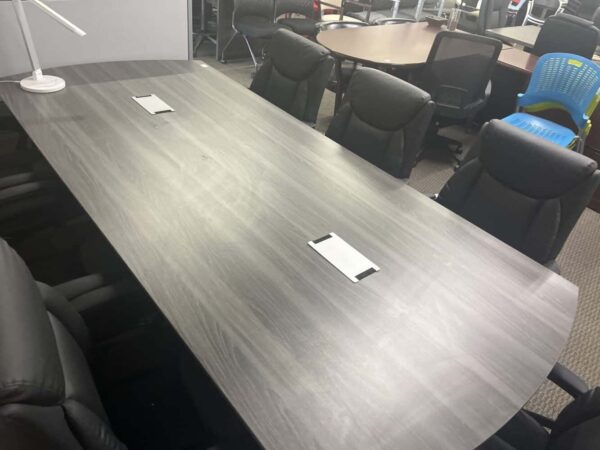 Pre-owned 8 foot table - Image 2
